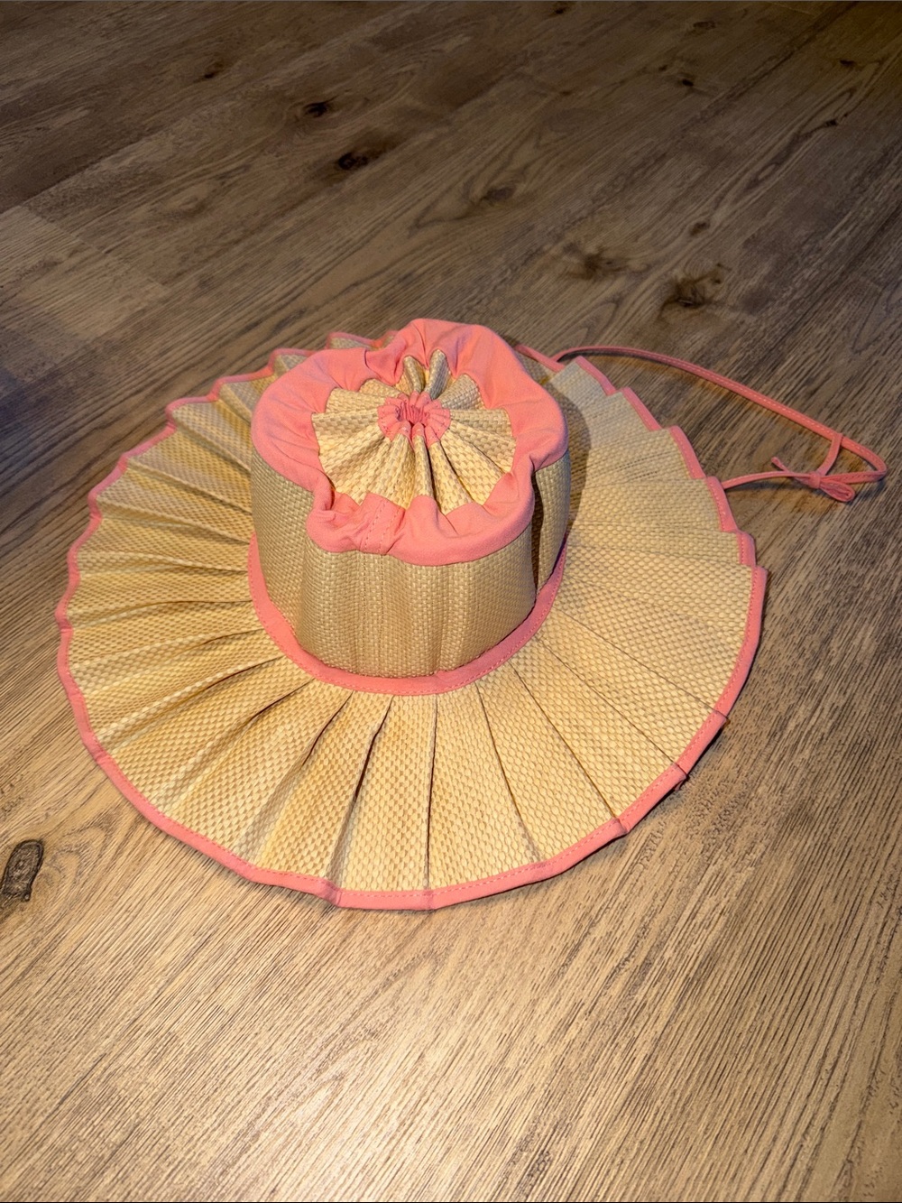 Packable pleated Straw Sun Hat with Pink Trim